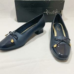 Hush Puppies "Sara" in Navy